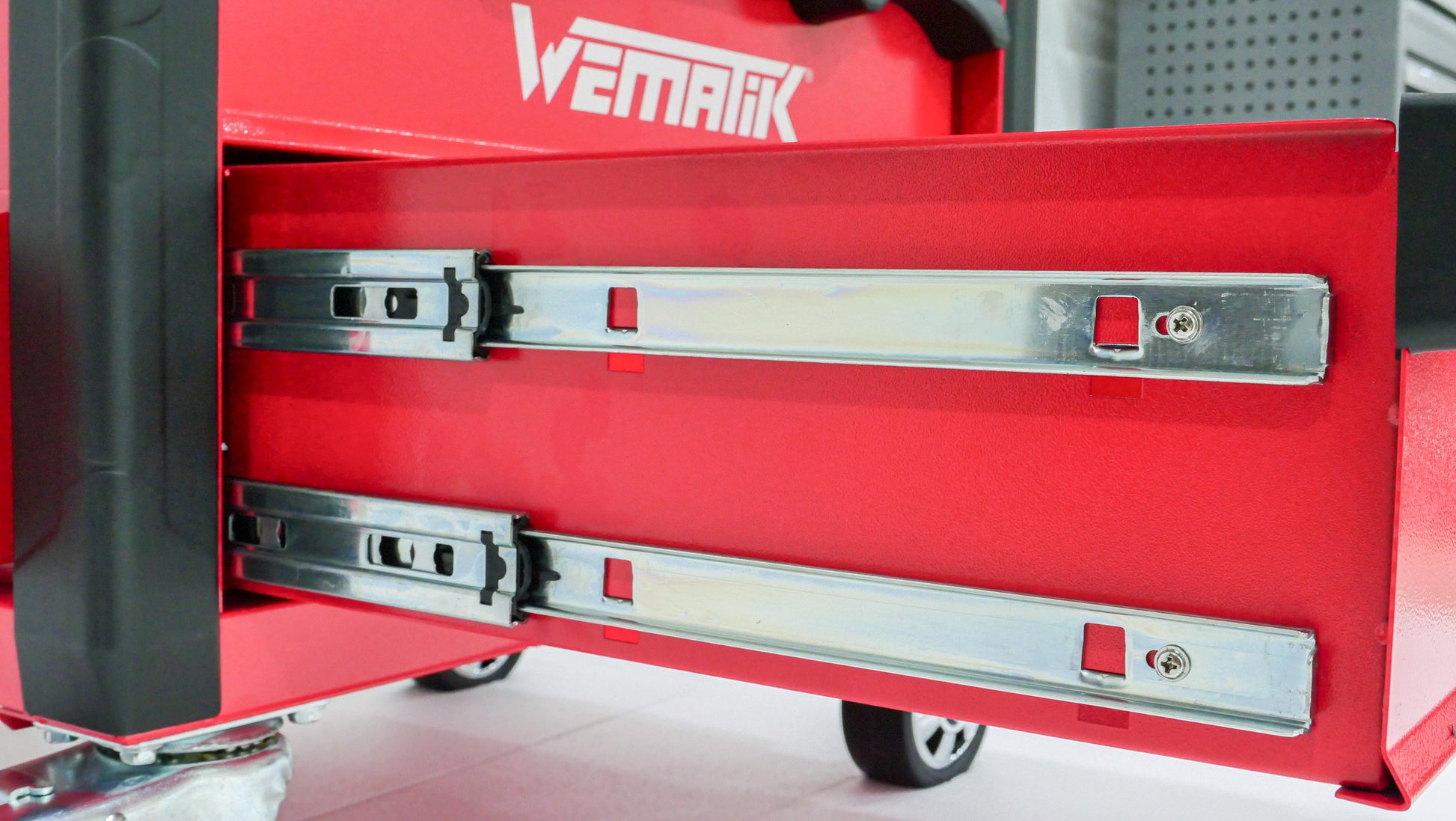 Werkstattwagen 817 Series - Hochvolt-Werkzeugwagen (VDE / HV)
