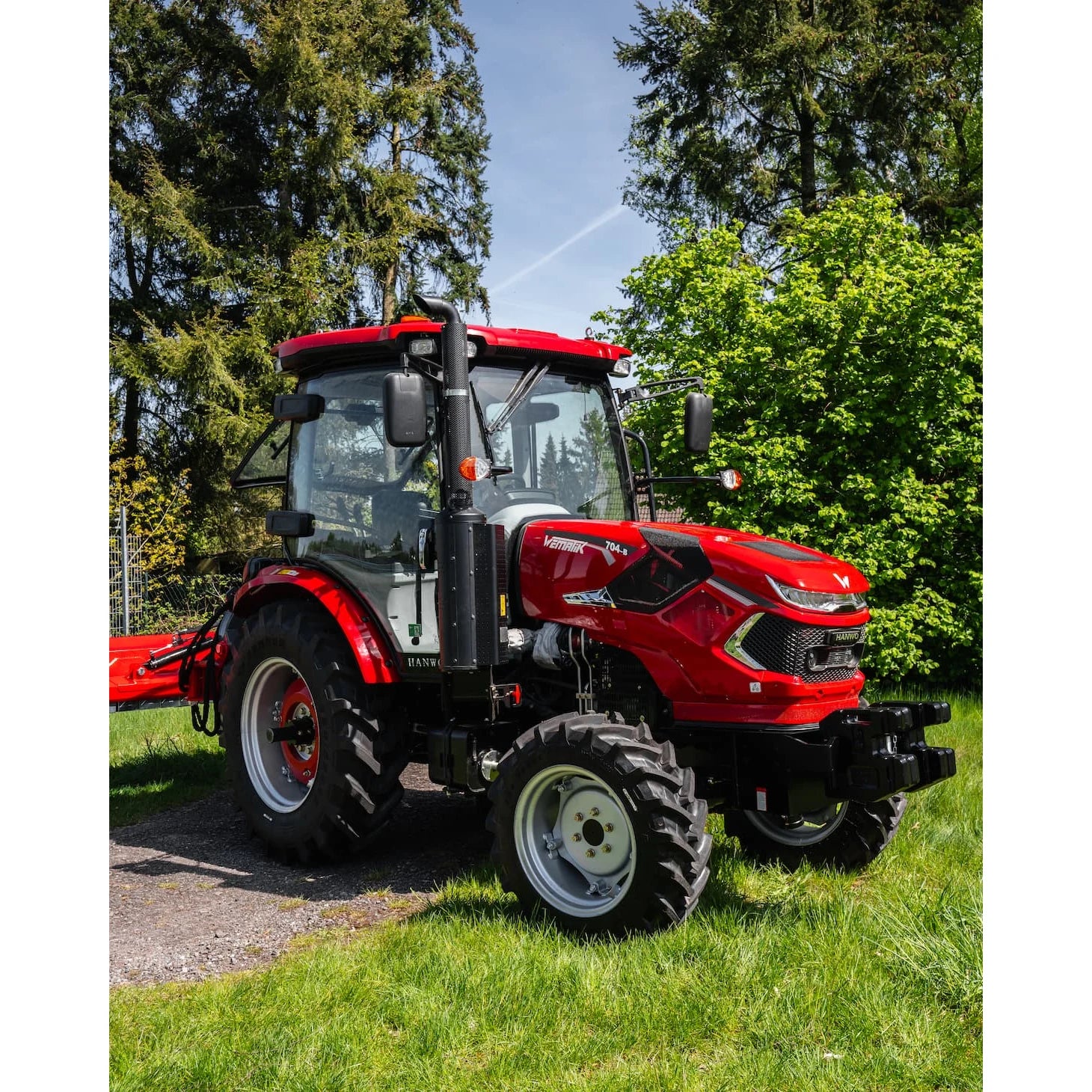 Kleintraktor "HANWO 704-B" - 76 PS Diesel, Allrad, Kabine mit Klimaanlage