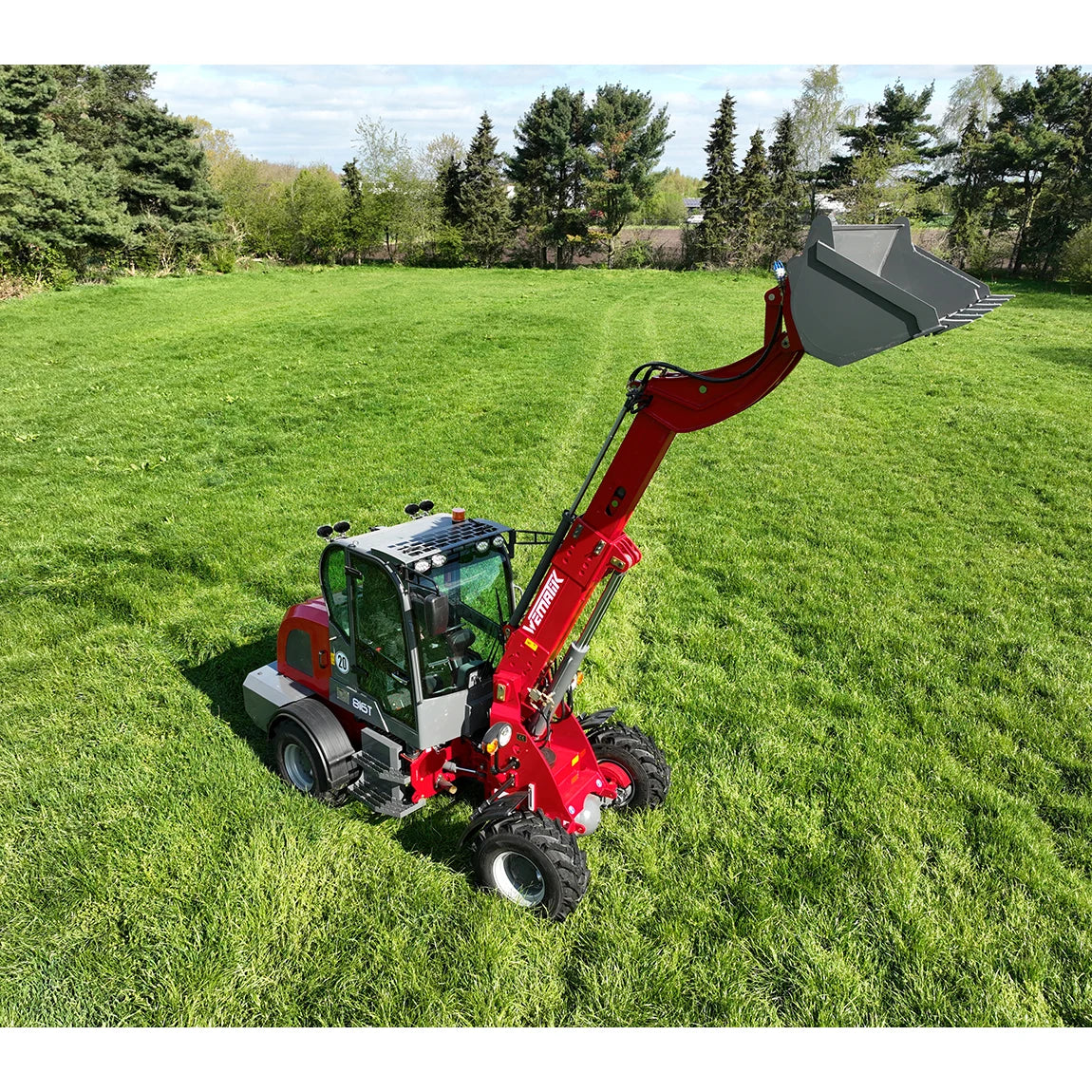 Teleskopradlader "816T Plus" Hoflader, 1600 kg Hubkraft, 65 PS Motorleistung