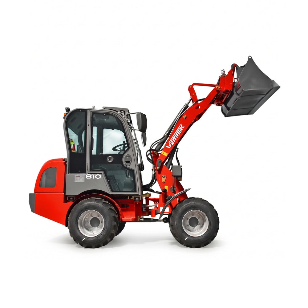 Radlader "810 Plus", Hoflader mit Vollkabine und 1000 kg Hubkraft