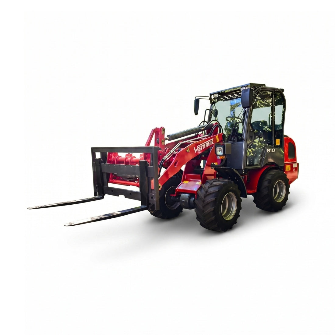 Radlader "810 Plus", Hoflader mit Vollkabine und 1000 kg Hubkraft