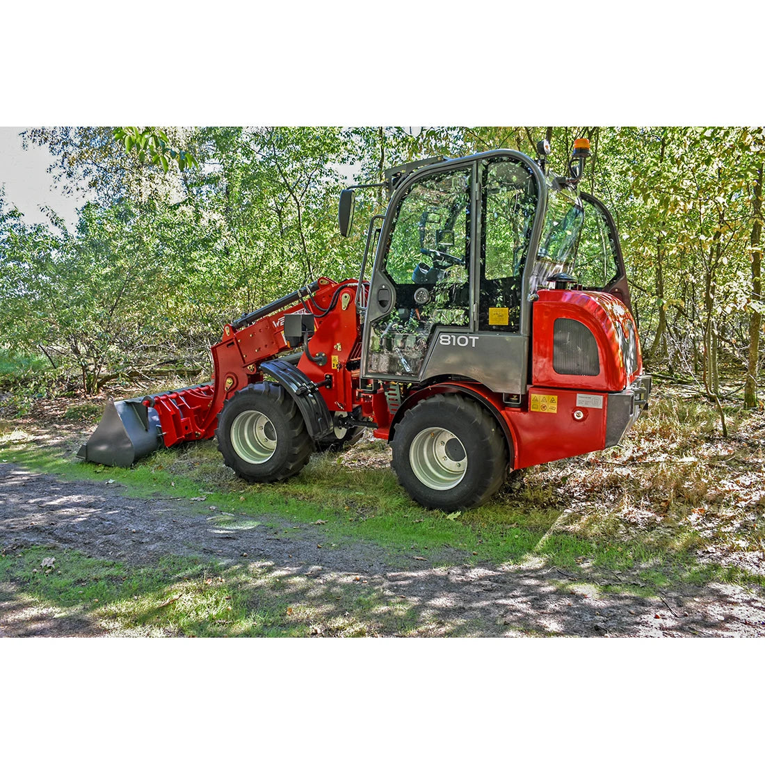 Teleskopradlader "810T Plus" Hoflader, 900 kg Hubkraft, Euro-Aufnahme