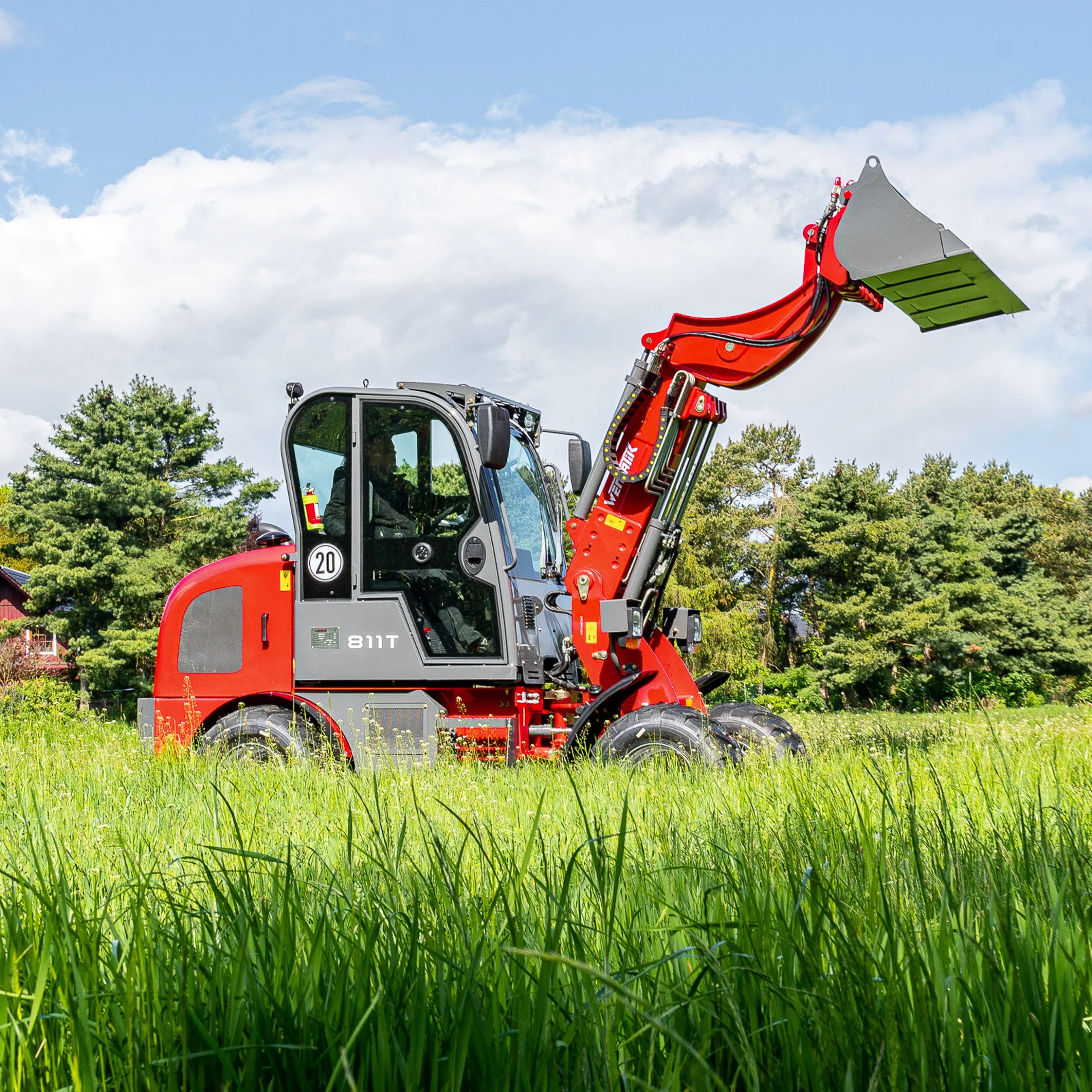 Teleskopradlader "811T Plus" Hoflader, 1000 kg Hubkraft, Euro-Aufnahme