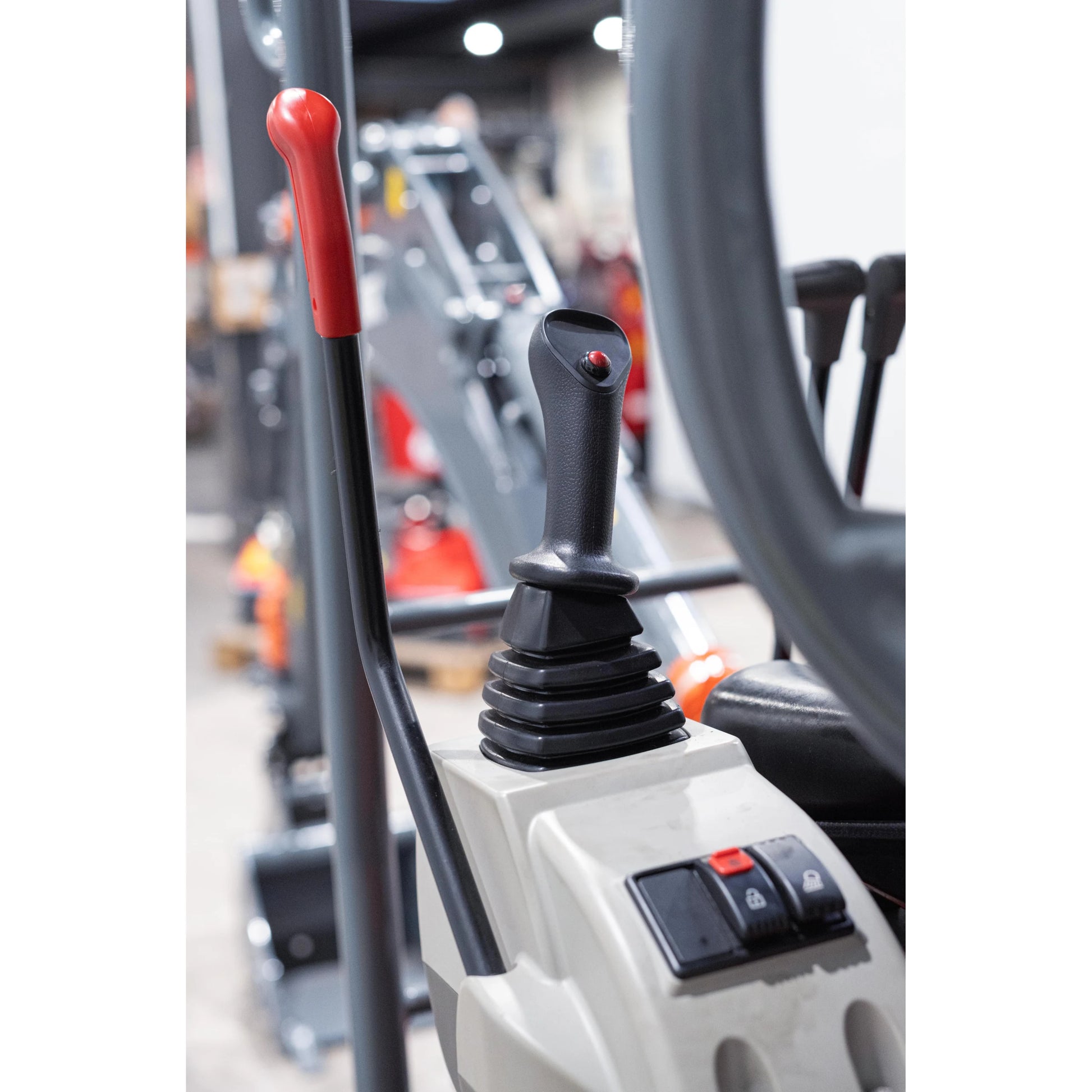 Minibagger "Titan 16", 1700 kg Gesamtgewicht, 11,8 kW, Teleskop-Fahrwerk