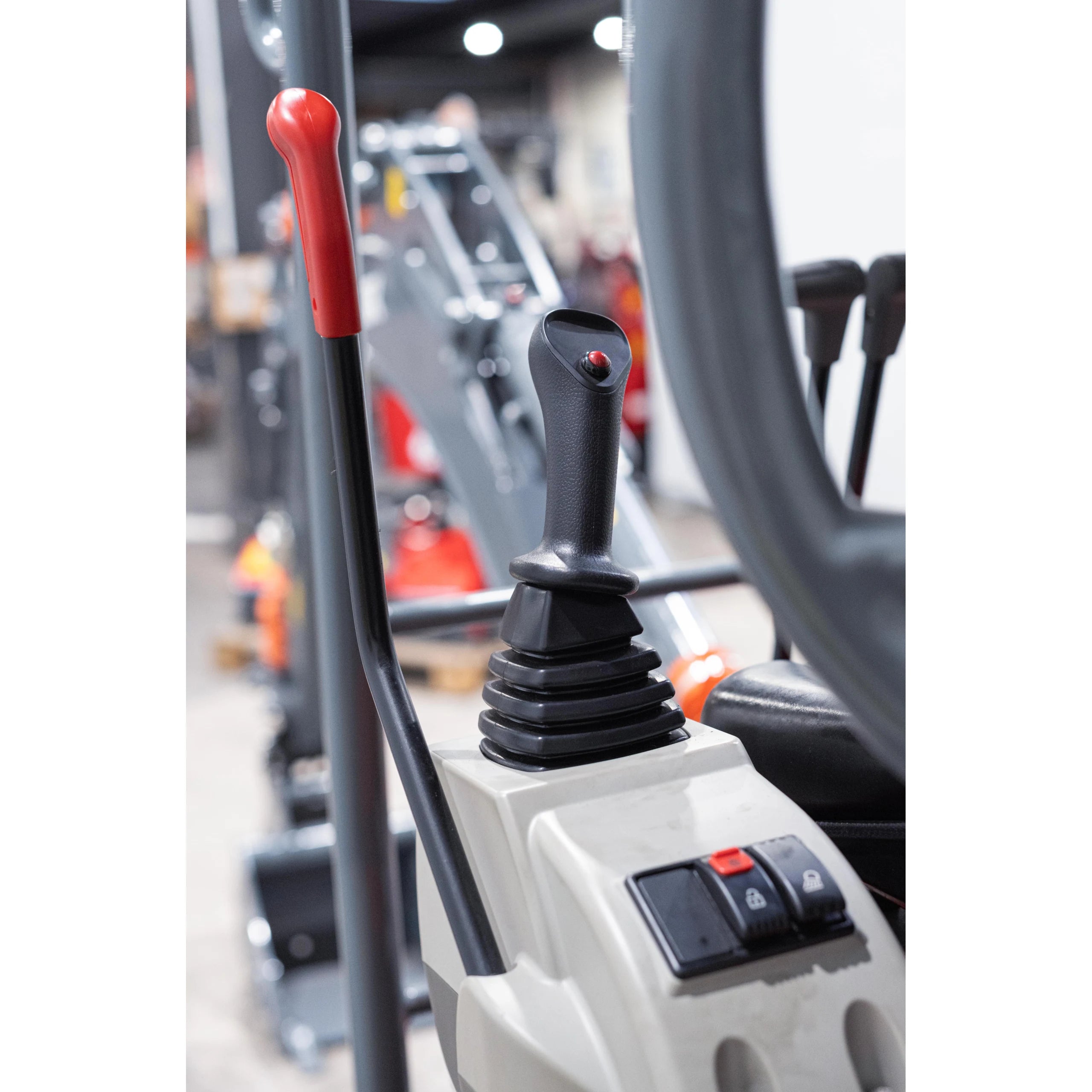 Minibagger "Titan 16", 1700 kg Gesamtgewicht, 11,8 kW, Teleskop-Fahrwerk