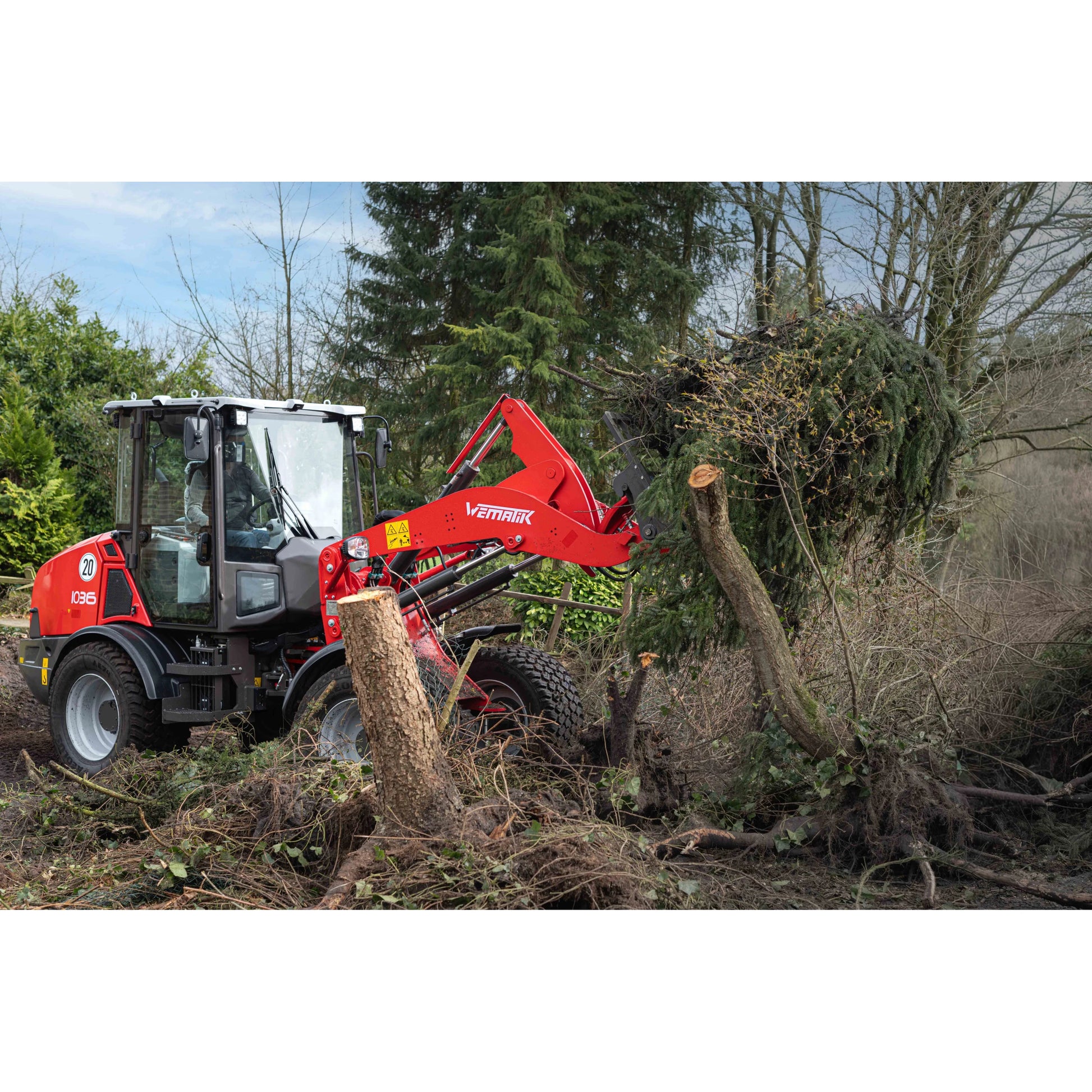 Radlader "1036", Hoflader mit Vollkabine, 35 km/h und 2000 kg Hubkraft